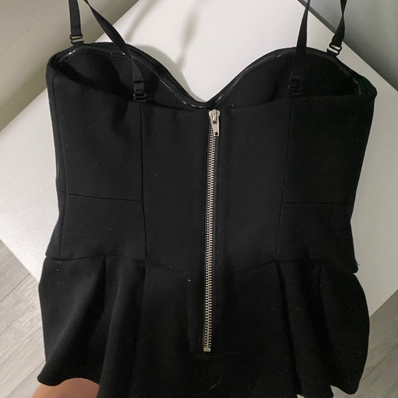 Babaton Corset - Picture 2 of 5